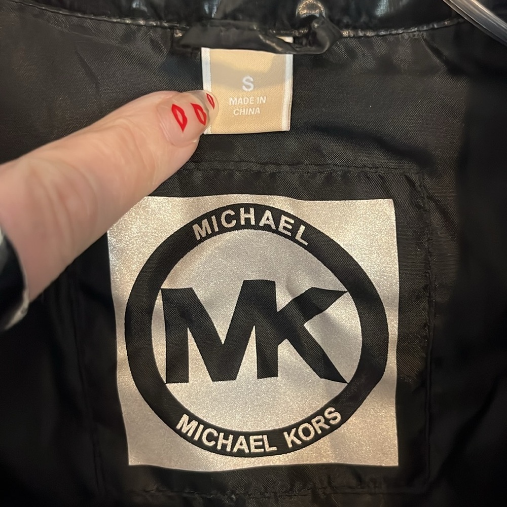Women's Michael Kors Black Puffer Jacket - Picture 5 of 6
